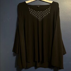 NWOT Ava & Grace Black Blouse